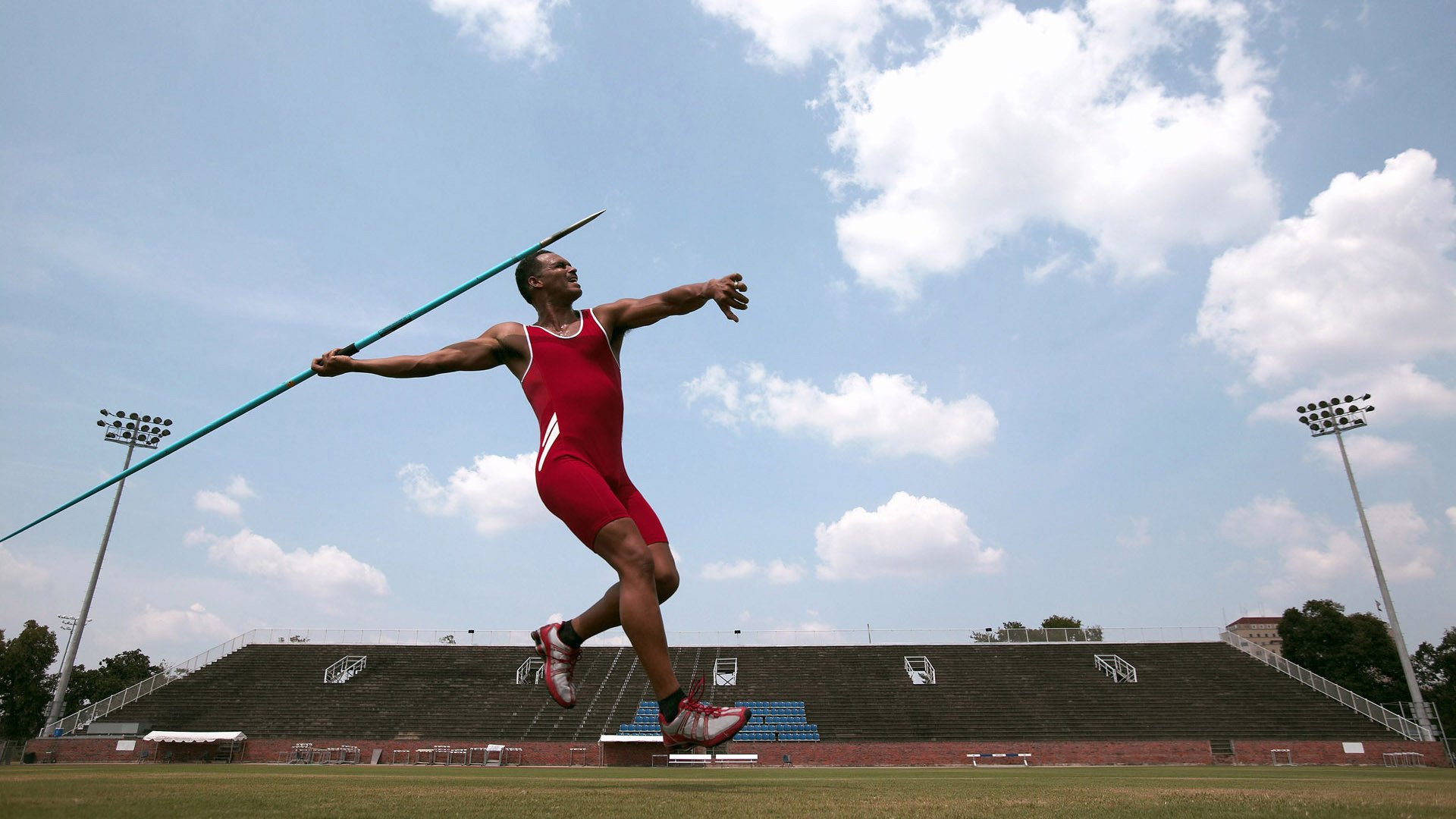 亚博体育-综合格斗赛场焦点！法国队对阵澳大利亚队，连胜纪录继续刷新，球队势不可挡